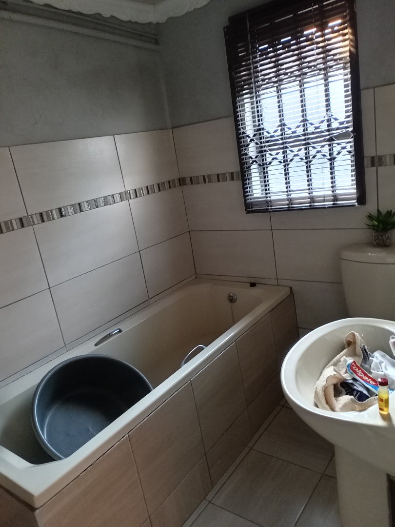 7 Bedroom Property for Sale in Mdantsane Eastern Cape